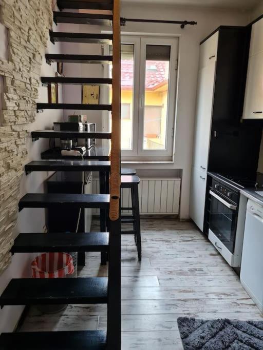 Raya Maisonette, Ideal Center Apartman Szófia Kültér fotó